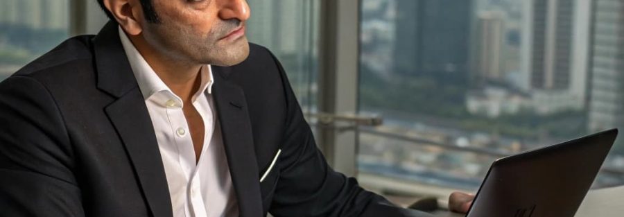 رمضانزاده وکیل متخصص امور ملکی در تهران ولیعصر